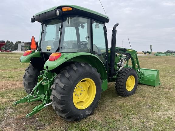 Image of John Deere 5075E equipment image 4