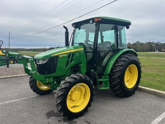 Main image John Deere 5075E