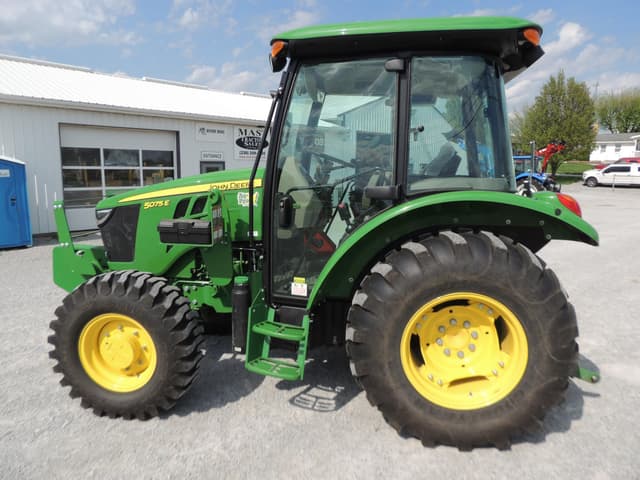 Image of John Deere 5075E equipment image 1