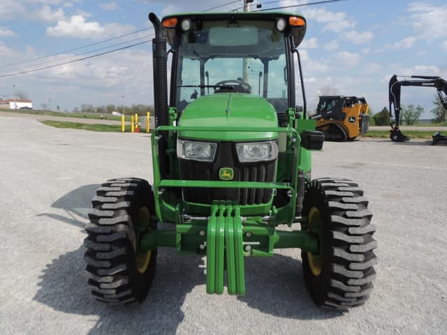 Image of John Deere 5075E equipment image 4