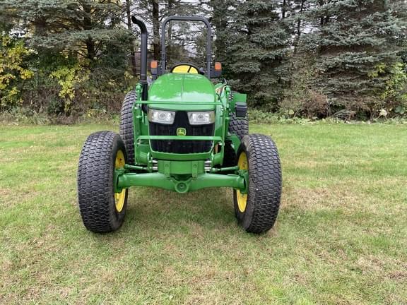 Image of John Deere 5075E equipment image 4