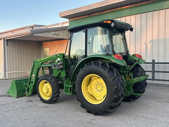 Image of John Deere 5075E equipment image 4