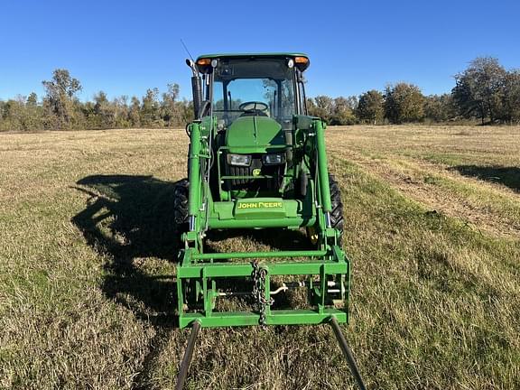 Image of John Deere 5075E equipment image 3