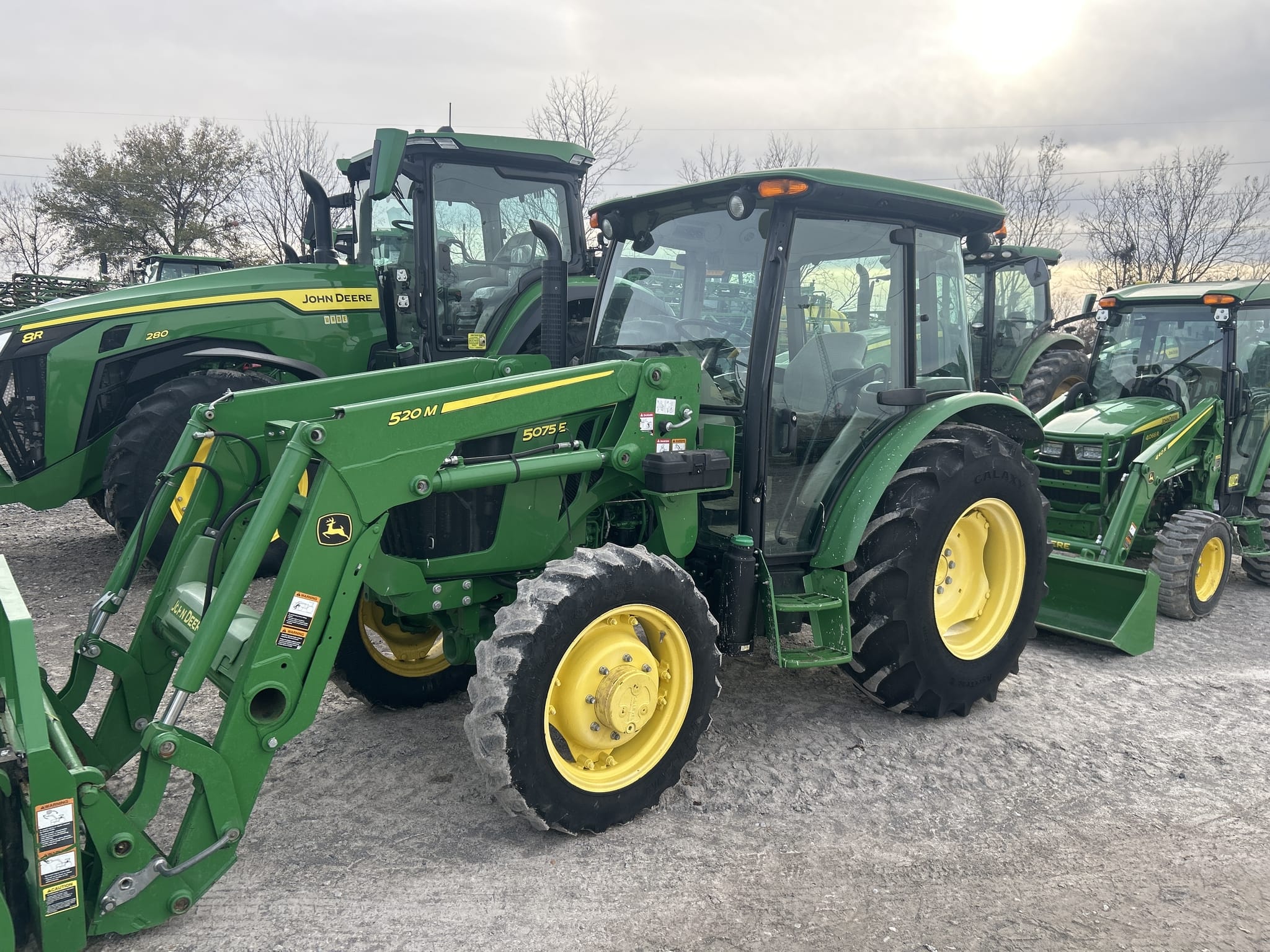2020 John Deere 5075E Equipment Image0