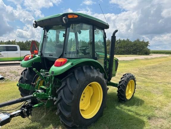 Image of John Deere 5075E equipment image 2
