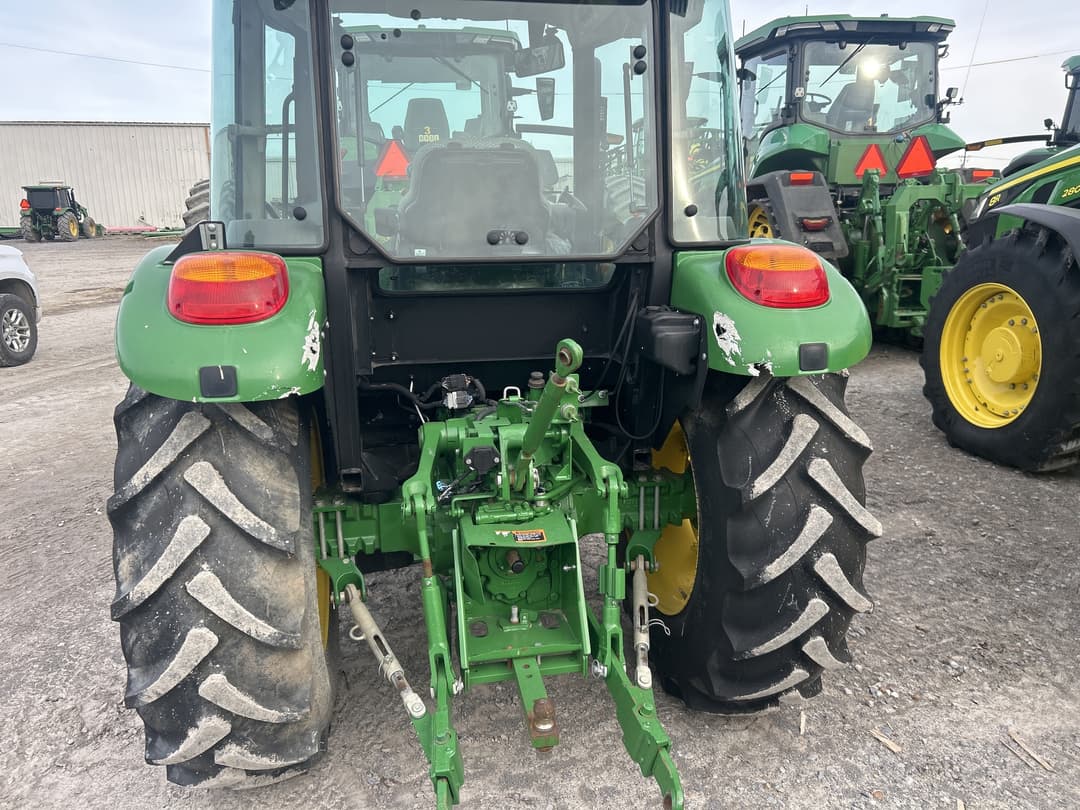 Image of John Deere 5075E Image 1
