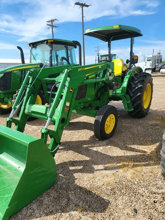 Main image John Deere 5075E