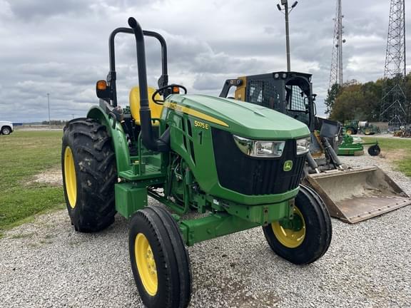 Image of John Deere 5075E equipment image 1