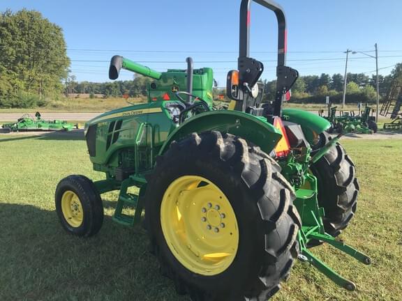 Image of John Deere 5075E equipment image 4
