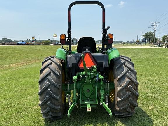 Image of John Deere 5075E equipment image 2