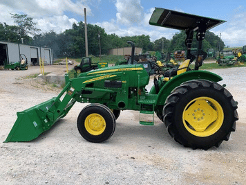 Main image John Deere 5075E