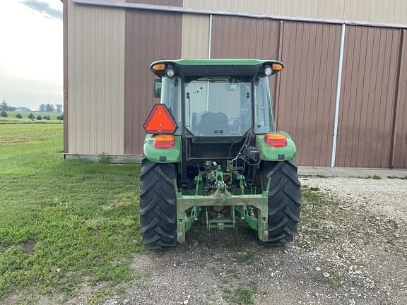 Image of John Deere 5075E equipment image 4