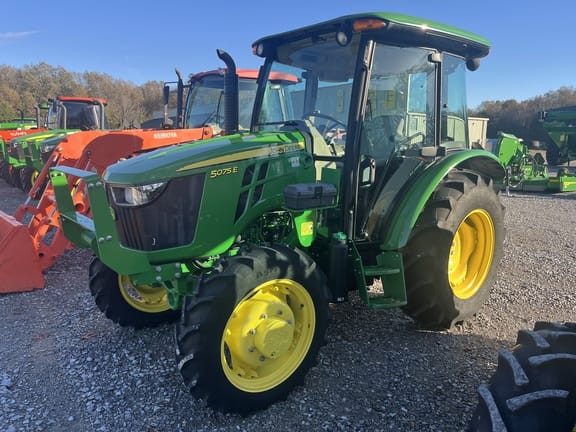 2020 John Deere 5075E Equipment Image0