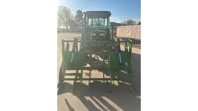 Image of John Deere 5075E equipment image 4