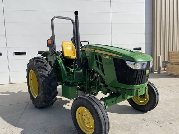 2020 John Deere 5075E Equipment Image0