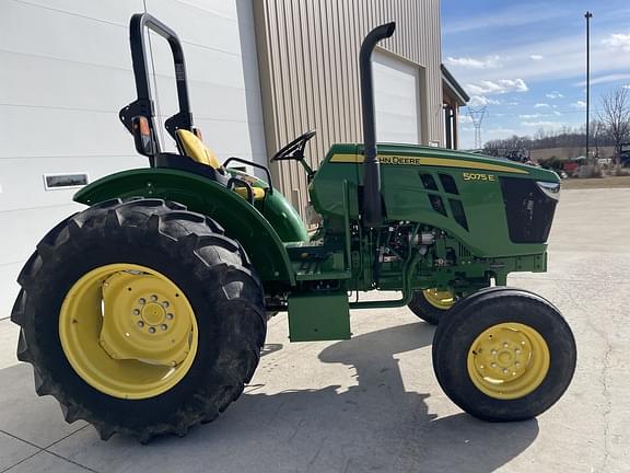 Image of John Deere 5075E equipment image 2