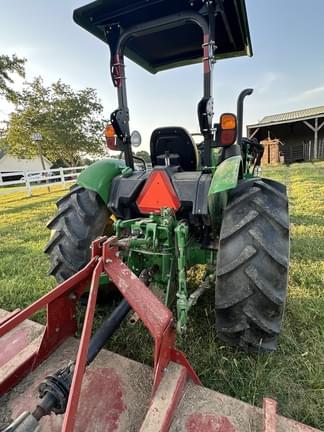 Image of John Deere 5075E equipment image 3