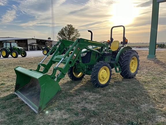 Image of John Deere 5075E equipment image 1