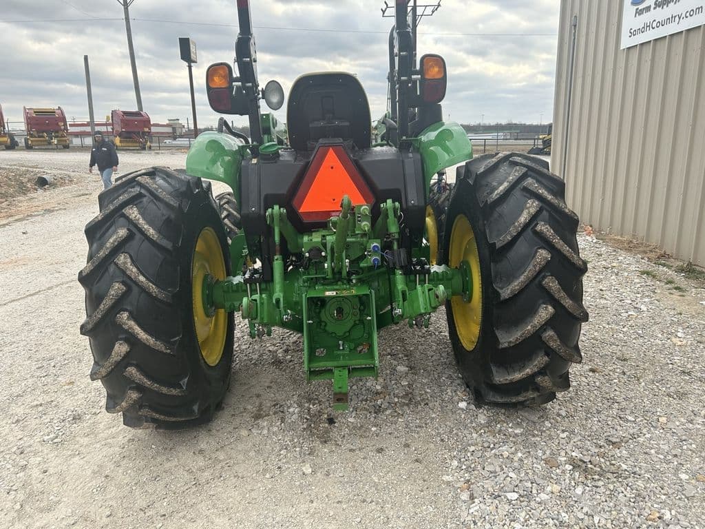 Image of John Deere 5075E Image 1