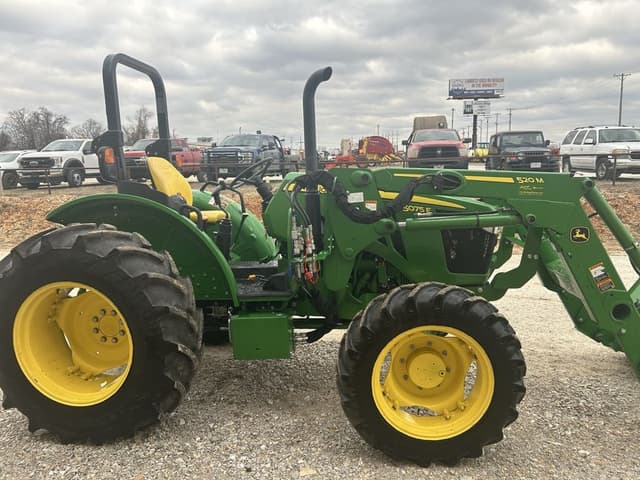 Image of John Deere 5075E equipment image 3