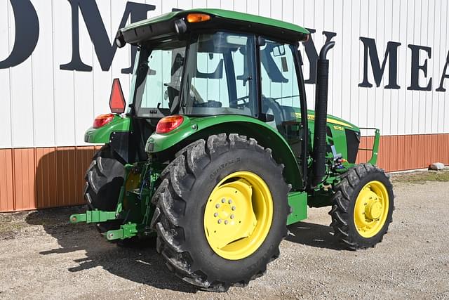 Image of John Deere 5075E equipment image 2