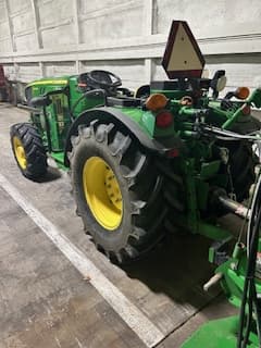 Image of John Deere 5075GN equipment image 4