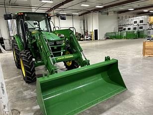 Main image John Deere 5075M 10