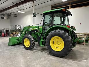 Main image John Deere 5075M 1