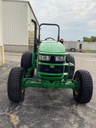 Image of John Deere 5075M equipment image 4