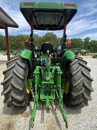 Image of John Deere 5075M equipment image 3