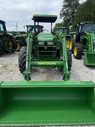 Image of John Deere 5075M equipment image 4