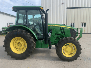 Main image John Deere 5090E