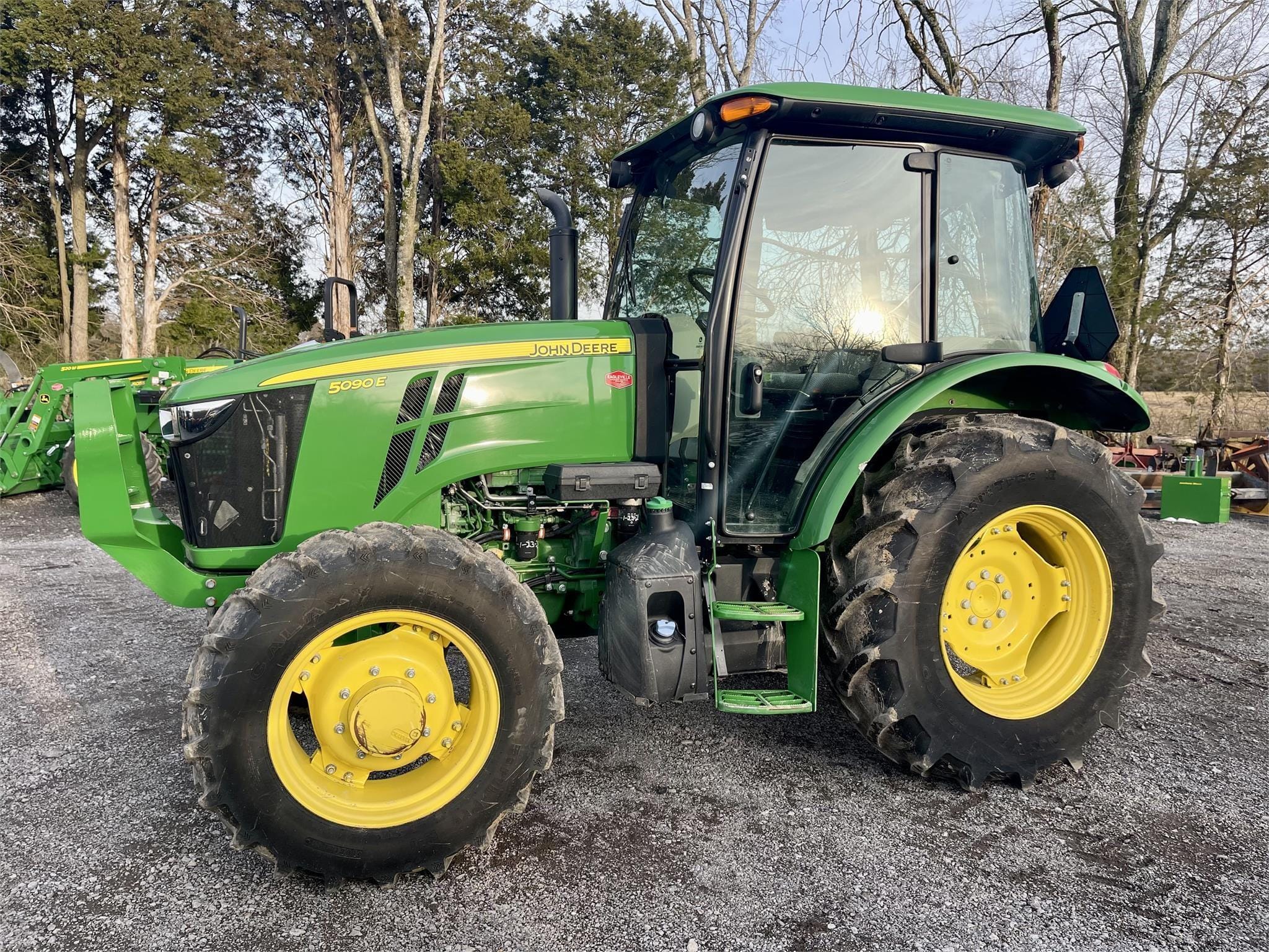 2020 John Deere 5090E Equipment Image0