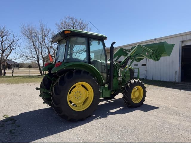 Image of John Deere 5090E equipment image 3