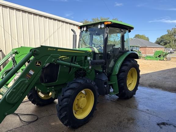 Image of John Deere 5090E equipment image 3