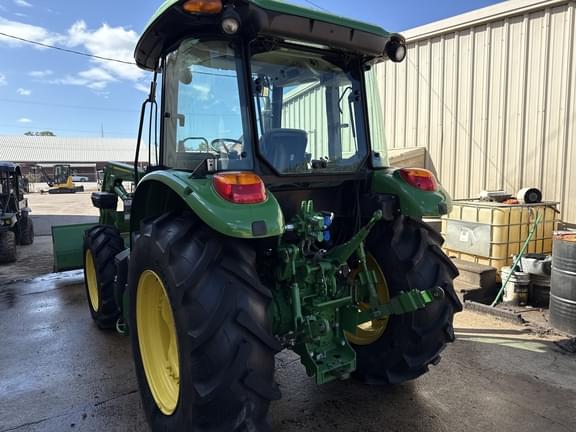 Image of John Deere 5090E equipment image 2
