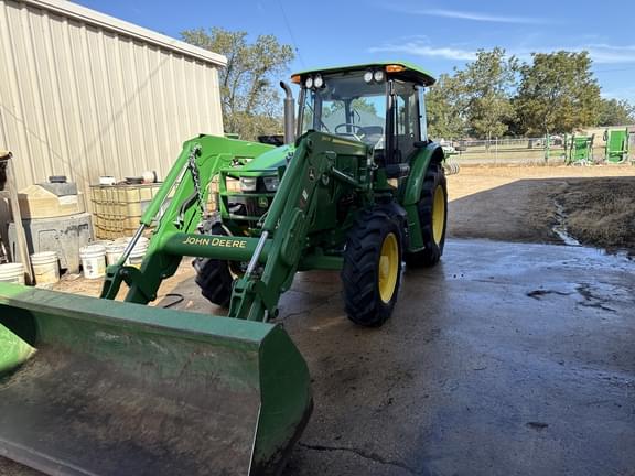 Image of John Deere 5090E equipment image 4