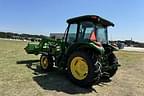 Image of John Deere 5090E equipment image 2