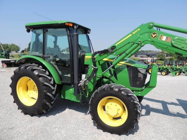 Image of John Deere 5090E equipment image 2