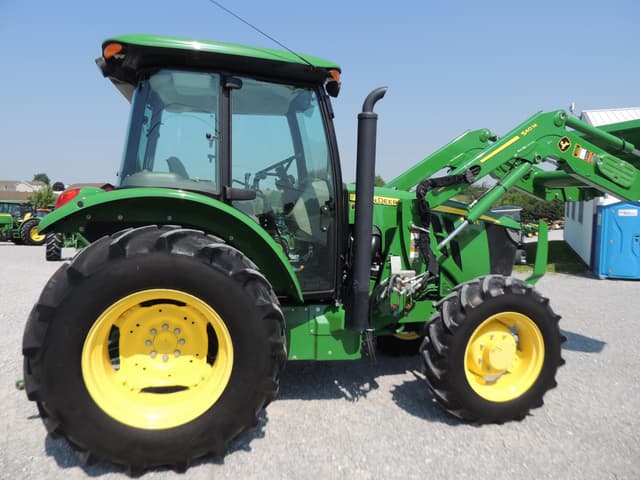 Image of John Deere 5090E equipment image 3