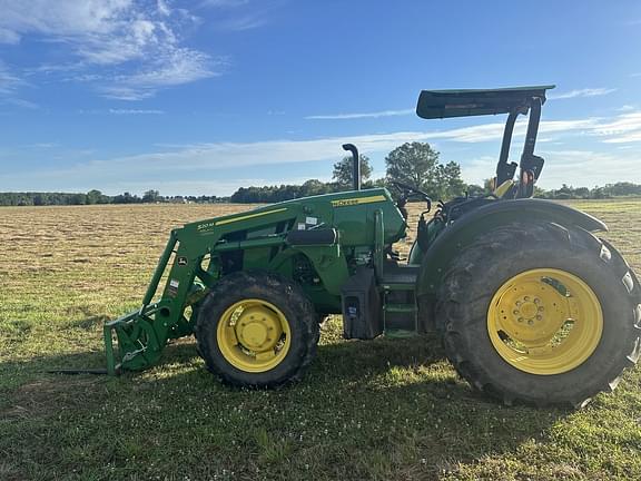 Image of John Deere 5090E Primary image