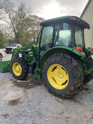 Image of John Deere 5090E equipment image 2
