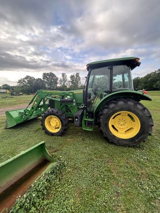 Image of John Deere 5090E equipment image 2