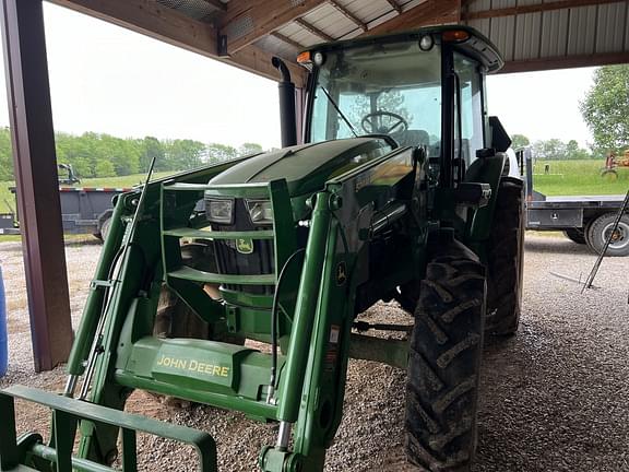 Image of John Deere 5090E equipment image 2