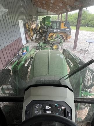 Image of John Deere 5090E equipment image 2