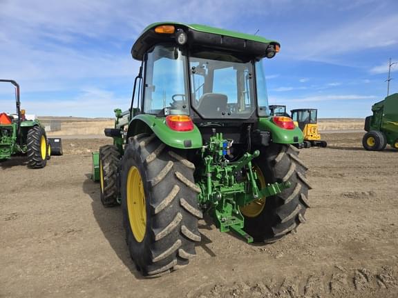 Image of John Deere 5090E equipment image 2