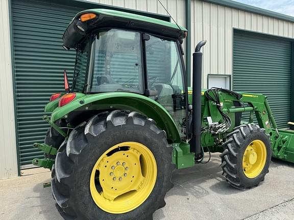 Image of John Deere 5090E equipment image 2