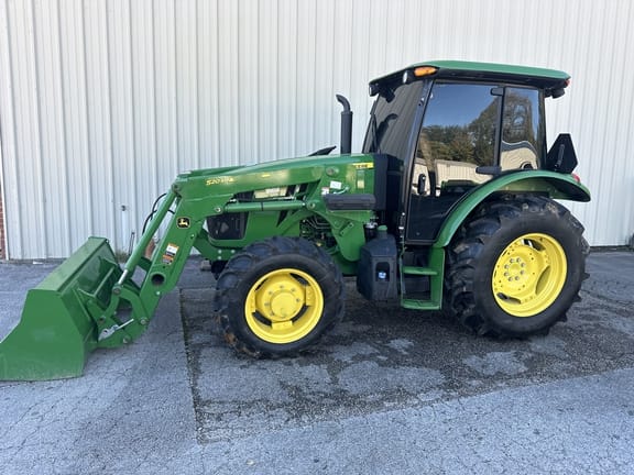 Main image John Deere 5090E