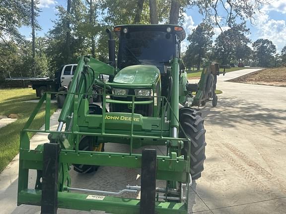 Image of John Deere 5090E equipment image 3