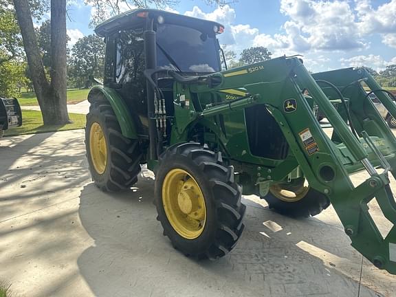 Image of John Deere 5090E equipment image 4